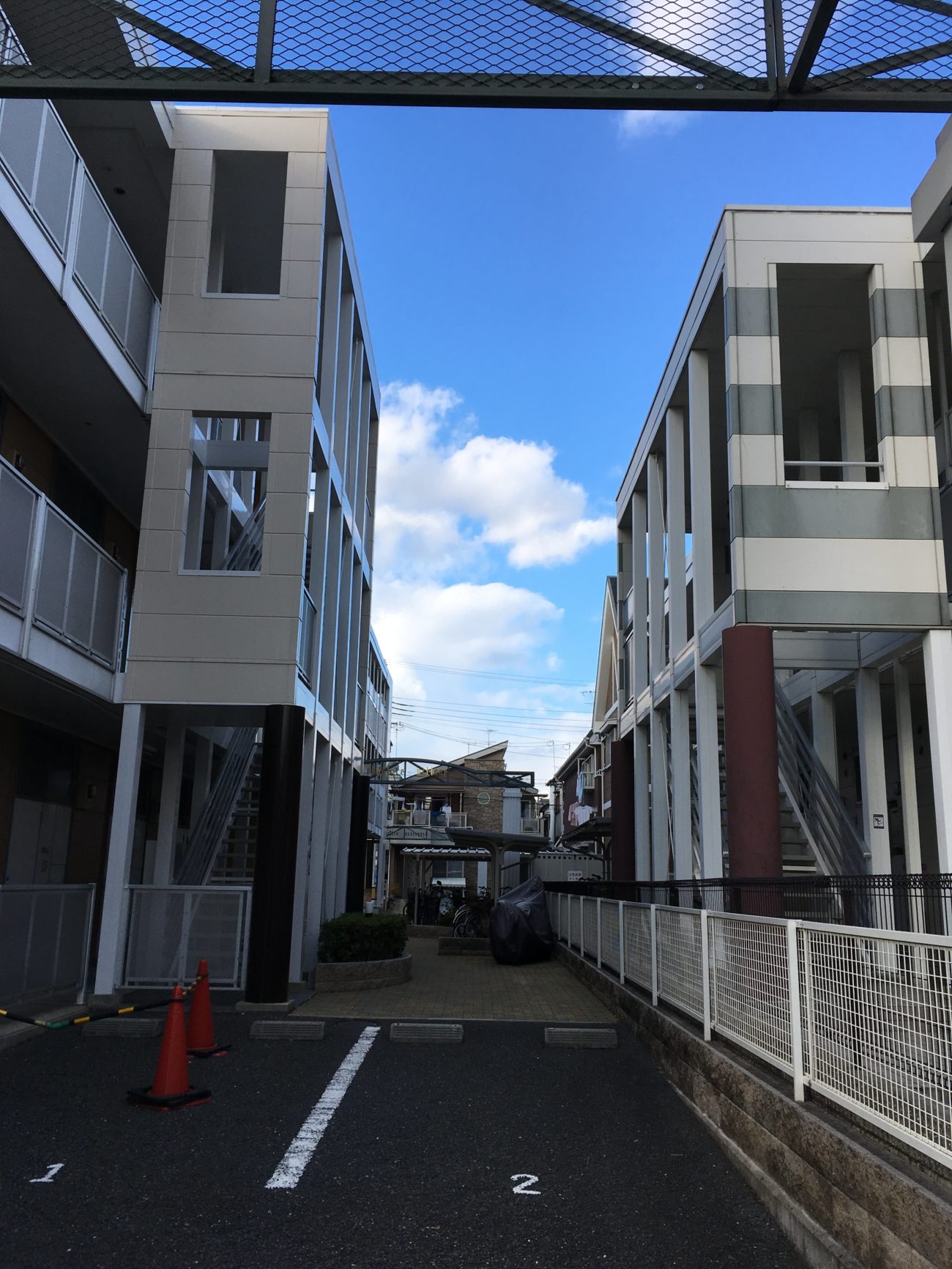 米不動産で巨額赤字のソフトバンクが日本の不動産にも積極投資 アパートオーナーは大変ネット